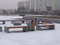 Для благоустройства площади перед зданием администрации г. Братска предлагается использовать уличную мебель ГК «Стимэкс»