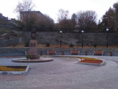 2 октября 2016 года в Иркутске состоялось открытие памятника дважды Герою Советского Союза Николаю Челнокову