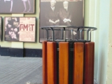 Перед зданием МХТ им. А. П. Чехова (г. Москва) установлена городская мебель коллекции «Старый Петербург»